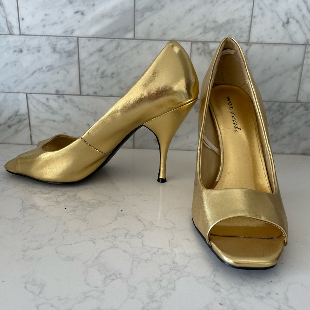 Gold peep toe heels, size 7.5